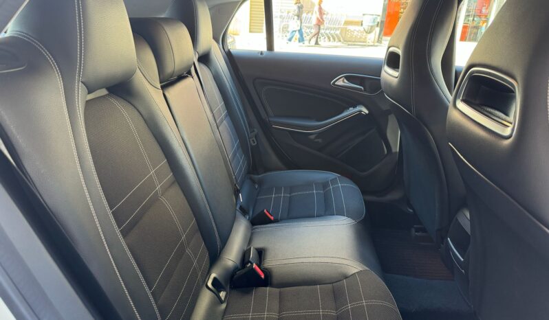 Mercedes-Benz CLA 220 Shooting Brake 177Cv pieno
