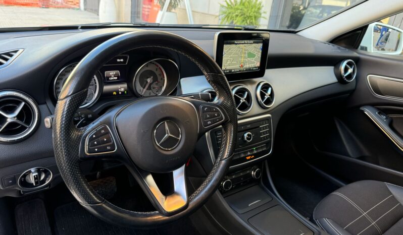 Mercedes-Benz CLA 220 Shooting Brake 177Cv pieno