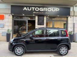 FIAT PANDA HYBRID CITYCROSS pieno