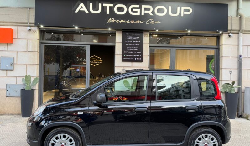 FIAT PANDA HYBRID CITYCROSS pieno