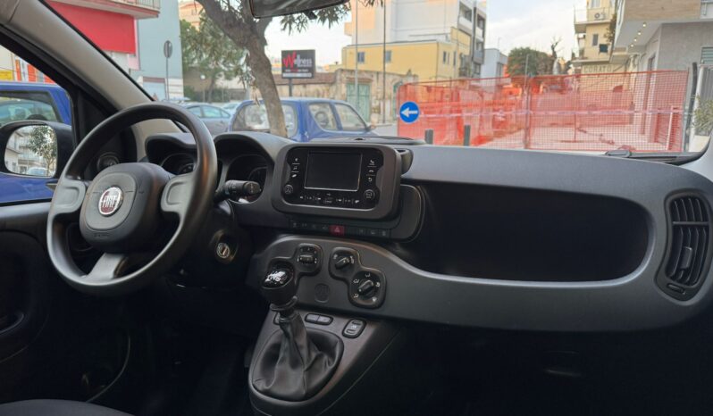 FIAT PANDA HYBRID CITYCROSS pieno
