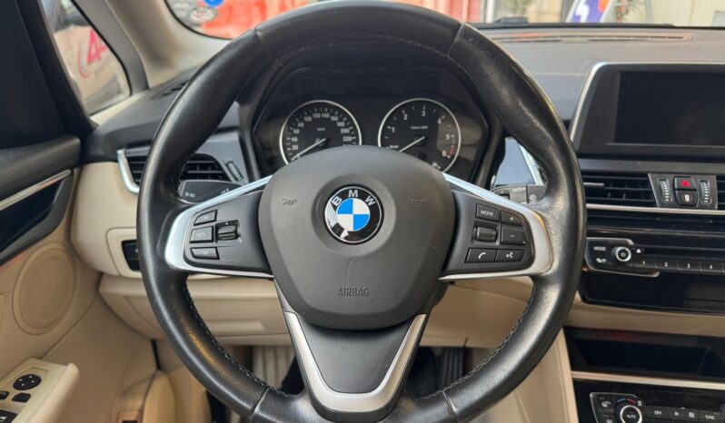 Bmw 220d xDrive Active Tourer Luxury pieno