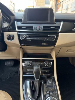 Bmw 220d xDrive Active Tourer Luxury pieno