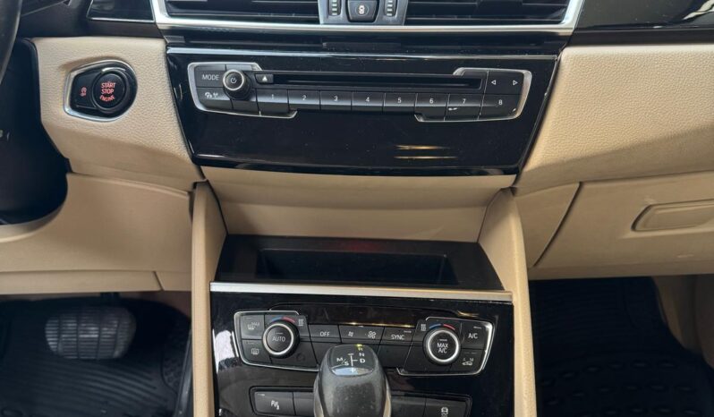 Bmw 220d xDrive Active Tourer Luxury pieno