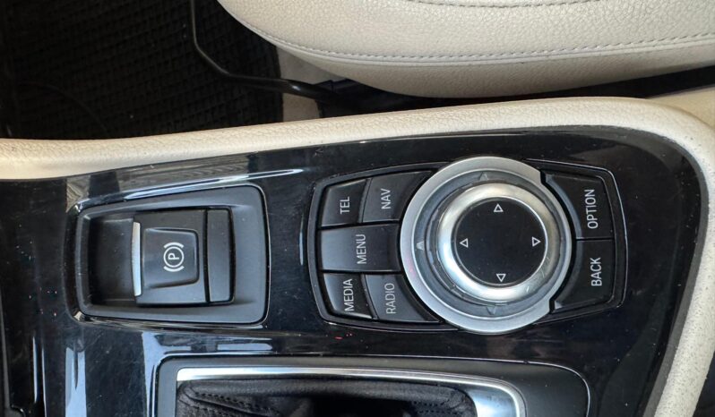 Bmw 220d xDrive Active Tourer Luxury pieno