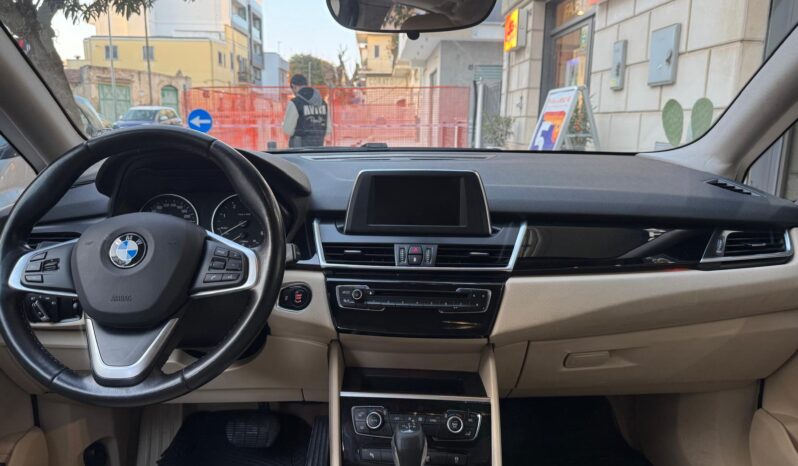 Bmw 220d xDrive Active Tourer Luxury pieno