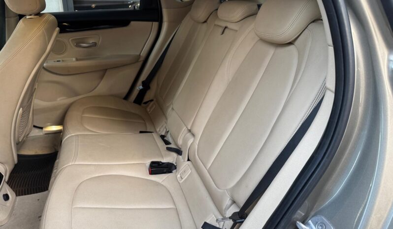 Bmw 220d xDrive Active Tourer Luxury pieno